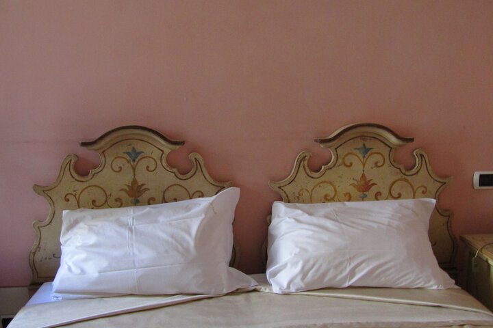 Room 17 of 89
