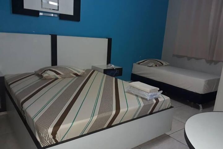 Room 3 of 39