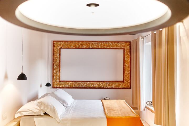 Room 25 of 134