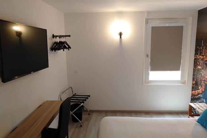 Room 7 of 29
