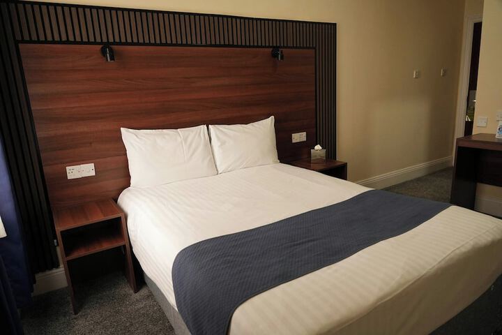 Room 79 of 208