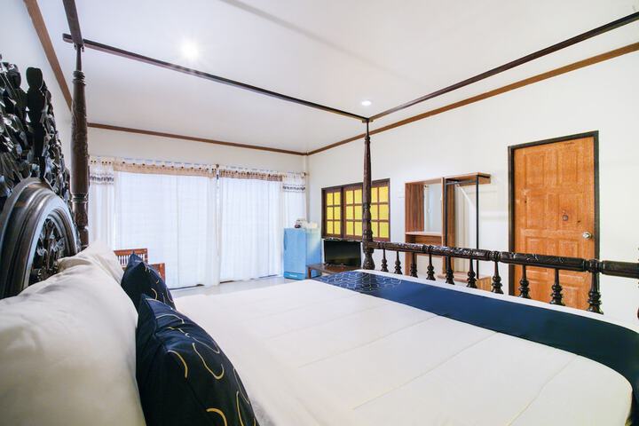 Room 11 of 22