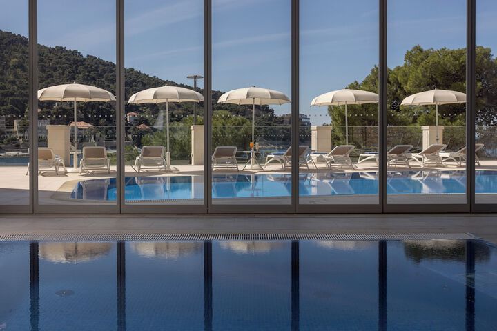 Pool 57 of 117