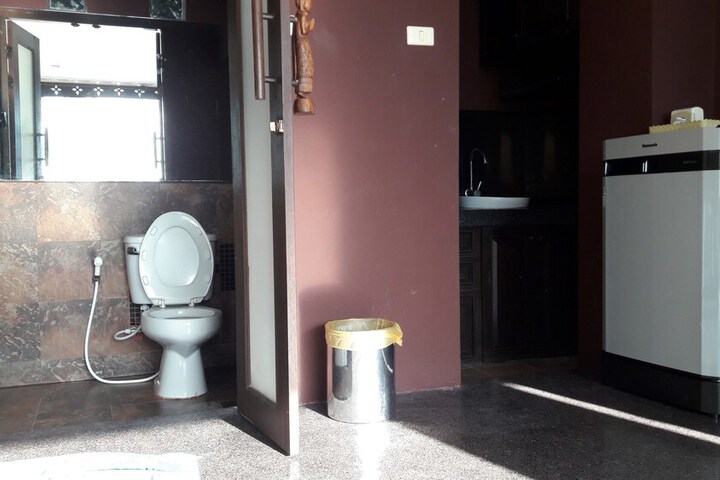 Room 19 of 62