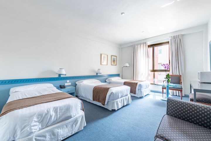 Room 21 of 44