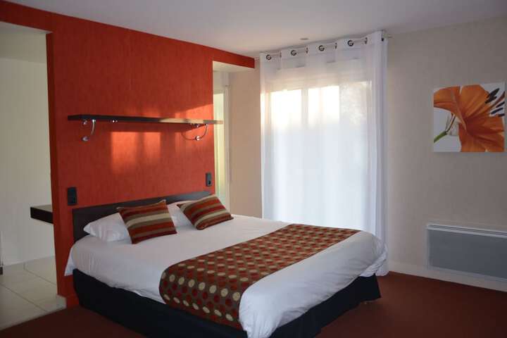 Room 11 of 44