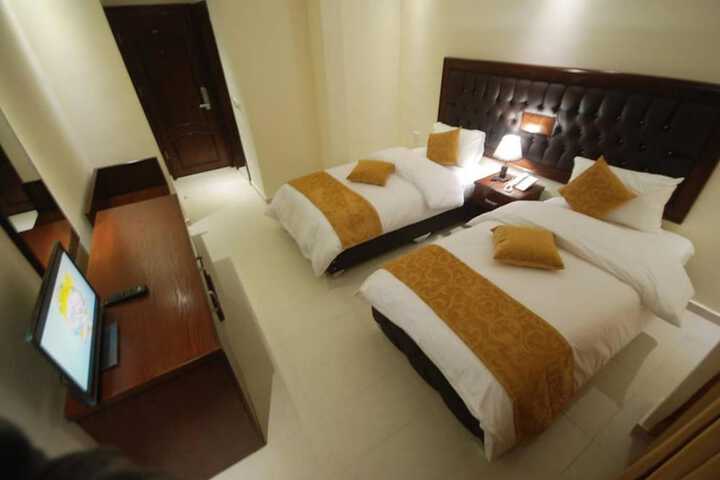 Room 19 of 78