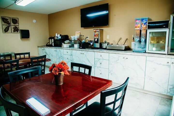 Breakfast area