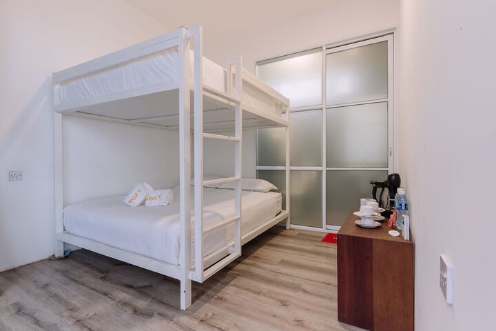 Room 6 of 71