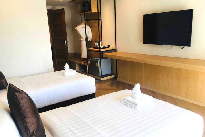 Room 10 of 31