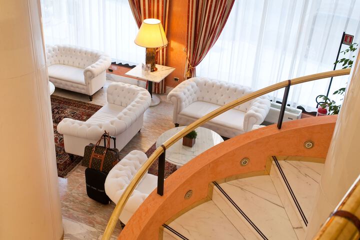 Hotel Lobby