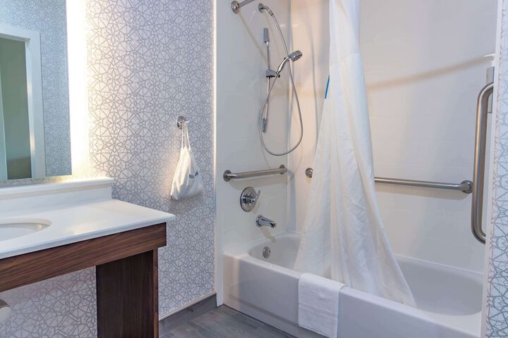 Bathroom shower