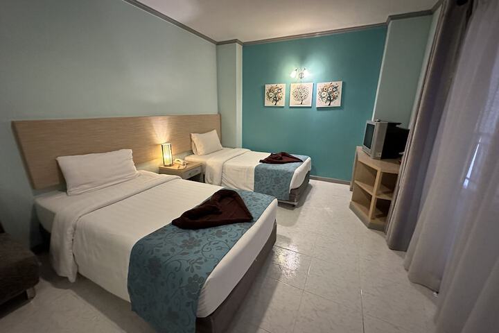 Room 29 of 83