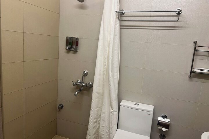 Room 54 of 64