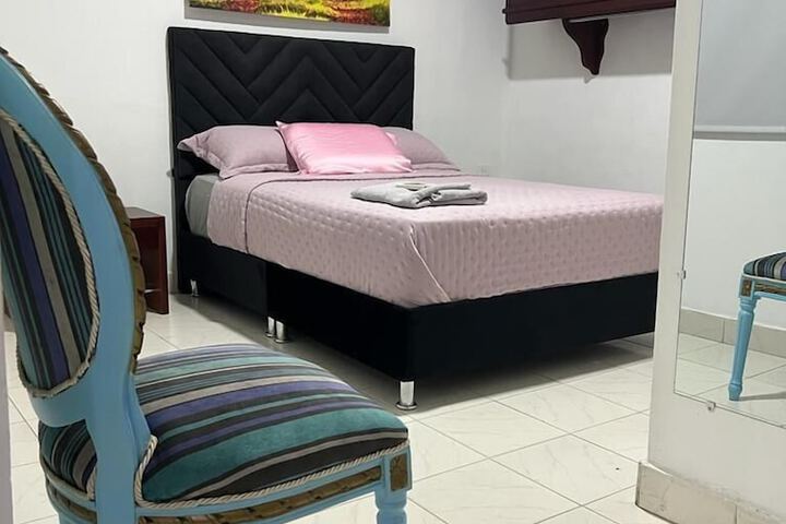 Room 6 of 36