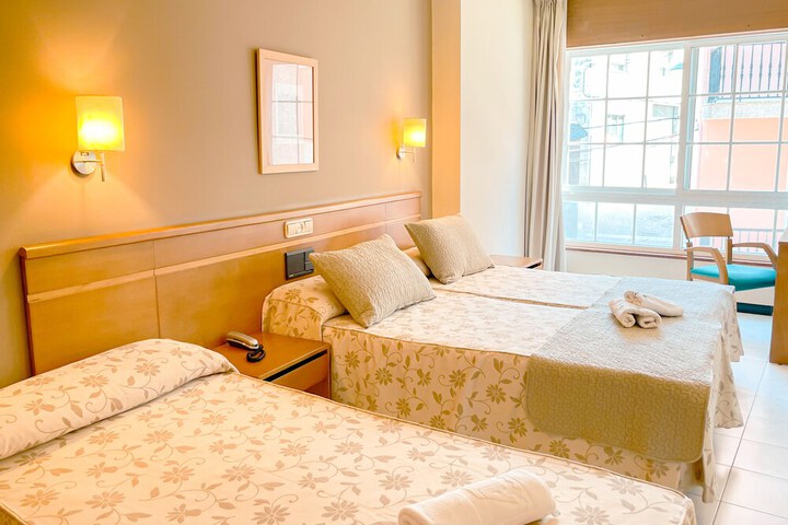 Room 2 of 57