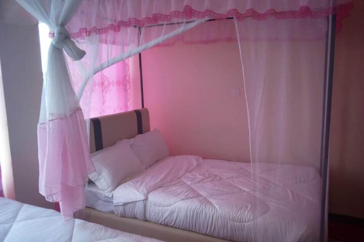 Room 18 of 73