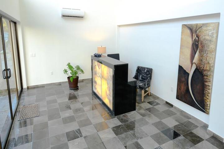 Photo 8