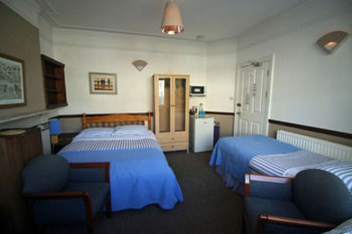 Room 7 of 11