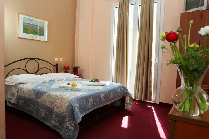 Room 9 of 54
