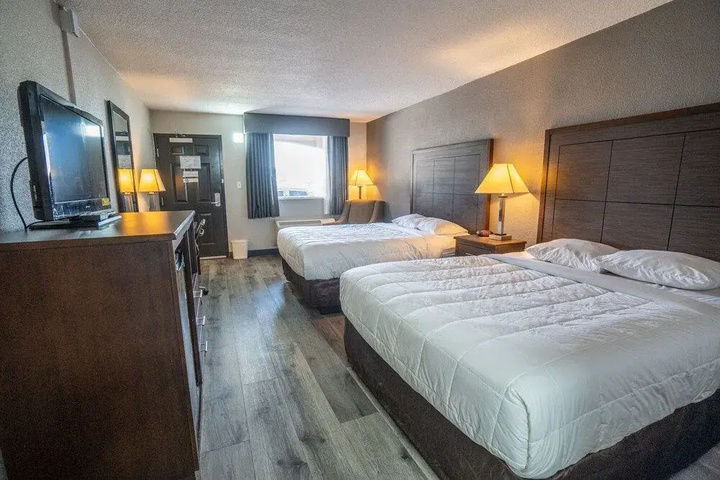 Room 3 of 12
