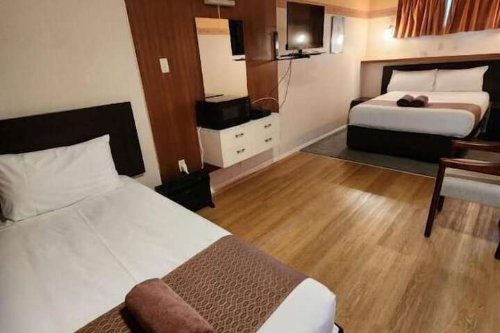 Room 14 of 34