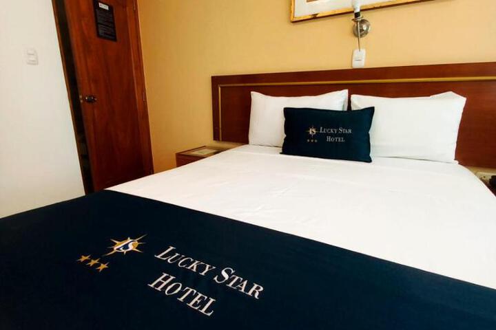 Lucky Star Hotel