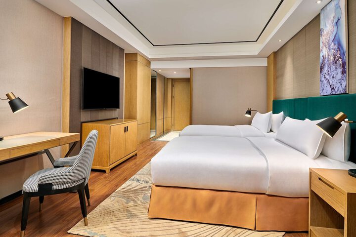 Room 13 of 47