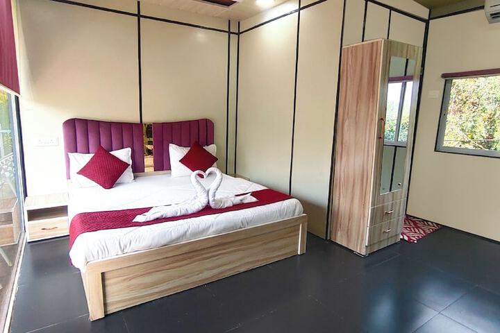Room 16 of 105