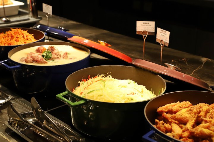 Dining 59 of 97