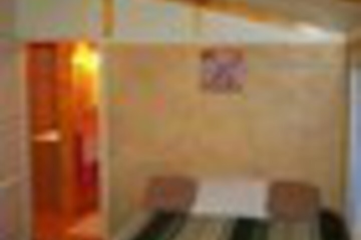 Room 53 of 462