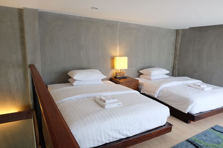 Room 47 of 78
