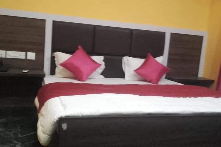 Room 12 of 49