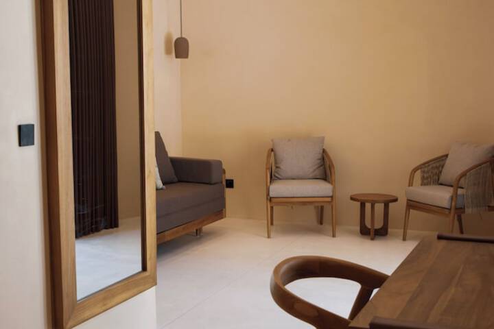 Room 25 of 61