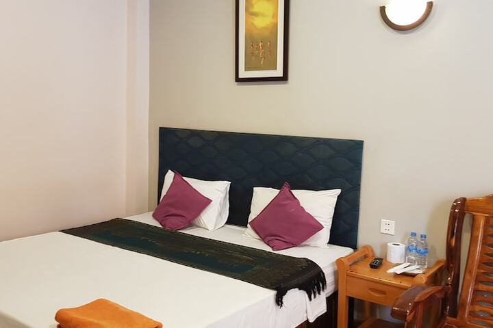 Room 15 of 36