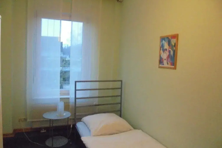 Room 2 of 12