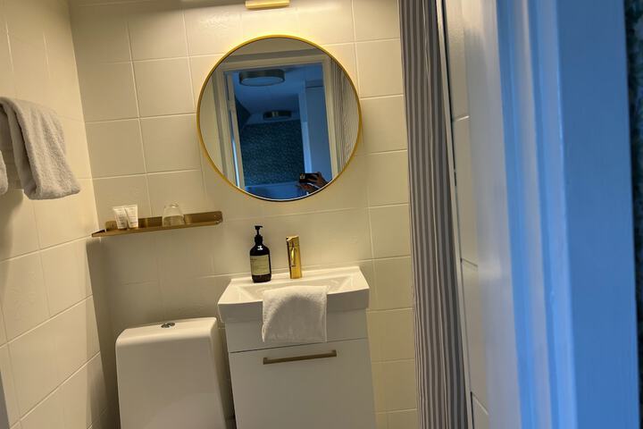 Clean Restrooms