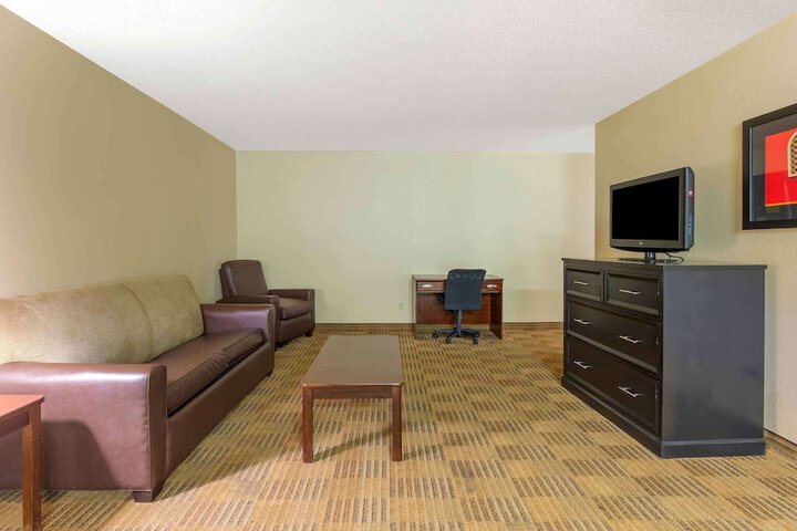 Room 22 of 43