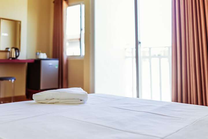 Room 43 of 77