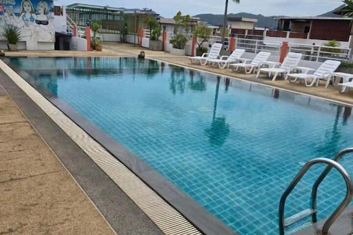 Pool 36 of 41