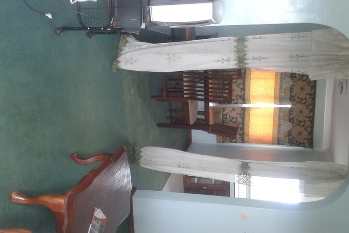 Room 10 of 23