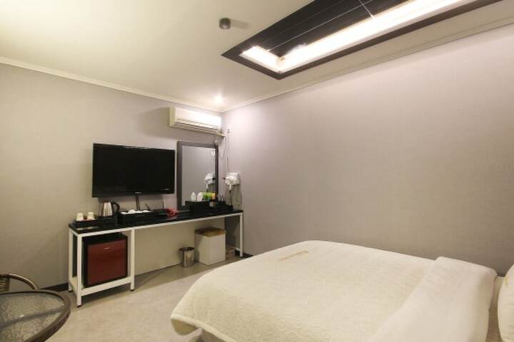 Room 75 of 118