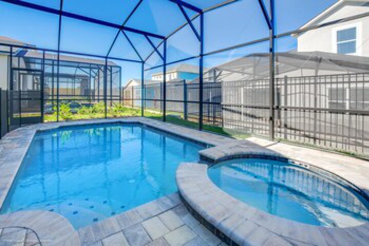 Pool 31 of 64
