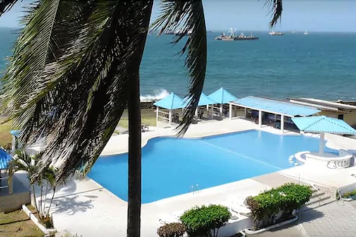 Pool 8 of 28