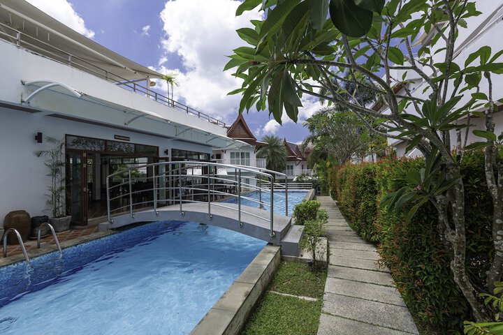Pool 148 of 174