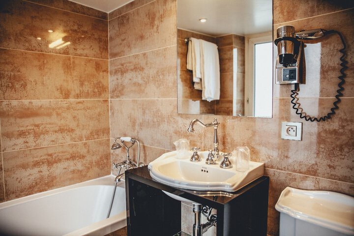 Bath Interior