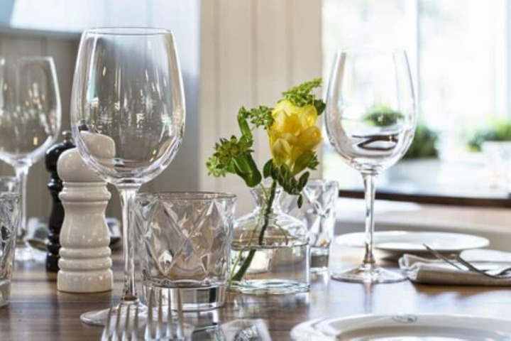Dining 48 of 68
