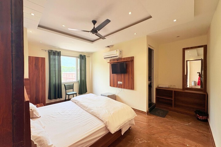 Room 16 of 26