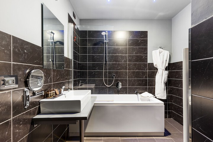 Clean Restrooms