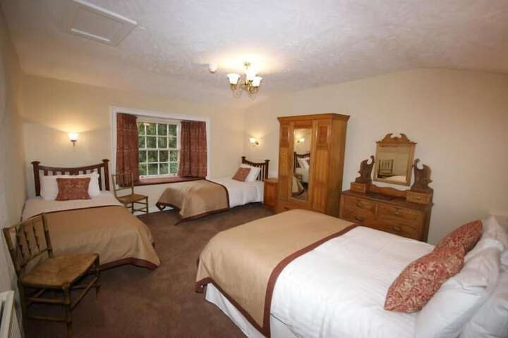 Room 10 of 30